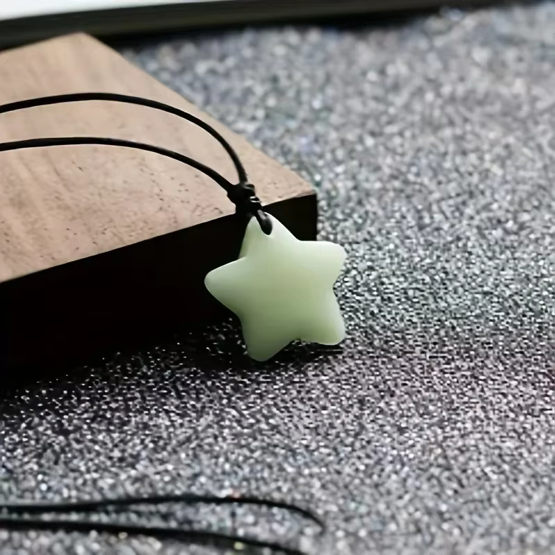 Glow-in-the-Dark Star Lucky Ja - Outdoor Adventure Festival recension och pris